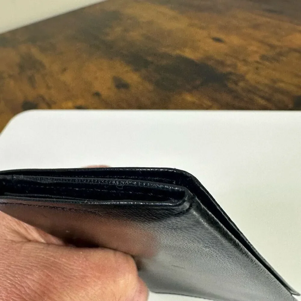 Valentino Garavani Slim Bifold Card Wallet Black‎